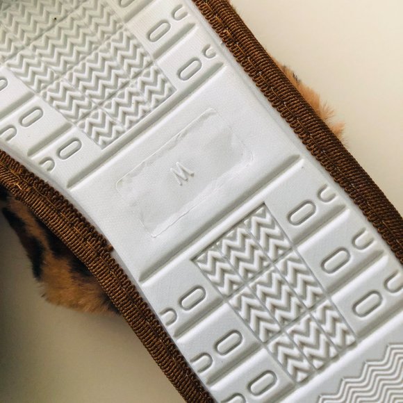 CHARLES ALBERT NY Leopard Slip-On Slippers M 7-8 - Picture 6 of 6